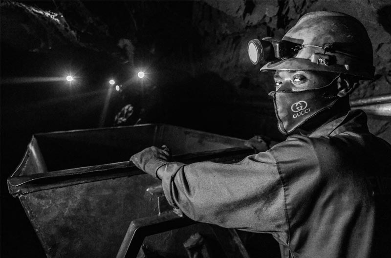 פרק ביומן - מכרות הטונגסטן, מתוך מסע צילום לרואנדה